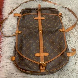 Authentic Louis Vuitton samaur 30!
